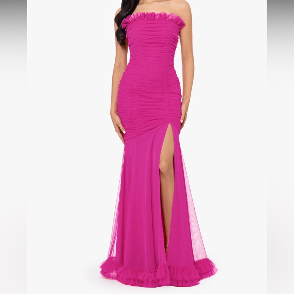 LONG STRAPLESS MESH RUFFLE DRESS